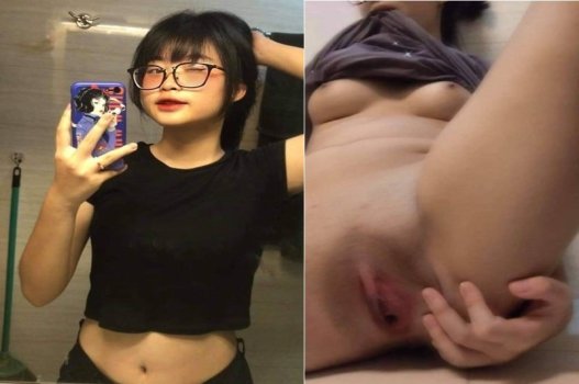 Em kính cận bị chịch đít sau khi làm tình nhàm chán