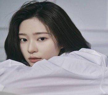 Minju vô cùng gợi cảm trong bộ phim 18+ mới ra mắt