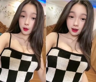 Rạch ráo áo caro của em ở trong toilet